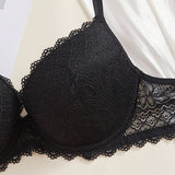 Pohodlná prémiová krajková push-up podprsenka Snug Zone s kosticemi a výstelkou pro ženy